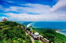 铜鼓岭景区、红峡谷文化旅游区、梦幻香山旅游区被评为国家4A级旅游景区