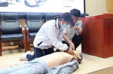 海南昌江开展应急救护技能培训宣传活动 提升学生自救互救能力