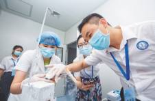 海南省药监局围绕服务自贸港建设大局 创新药械监管服务