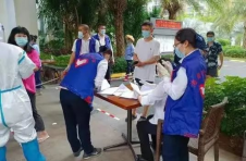海南万宁志愿“蓝”闪耀抗疫一线
