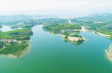 海南白沙：水清河畅润心田