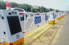 有效提升道路通行能力 海口启用第二条潮汐车道移动智能护栏