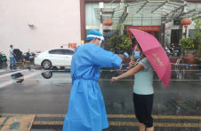 海南乐东抗疫志愿者陈生祥：抗疫路上 我看到了许多平常见不到的画面