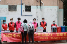 海口秀英区志愿服务集市进社区：家门口“赶集” 幸福感“爆棚”