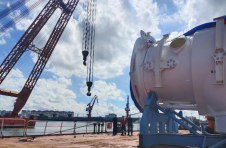 首批海上风电设备抵港 海南海上风电项目进入实质建设阶段
