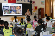三亚梅联社区：本地志愿者成海洋公益讲师 助力当地海洋保育意识提升